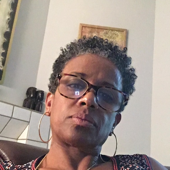 Profile Picture of Emebet Alemu (@emuna95) on Poshmark