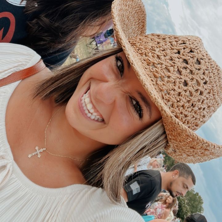Profile Picture of Amanda💋💋 (@@amanda.tocci13) on Tiktok