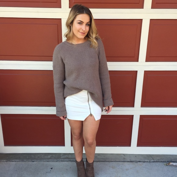 Profile Picture of Brooke Chase (@brookelyn_aa) on Poshmark