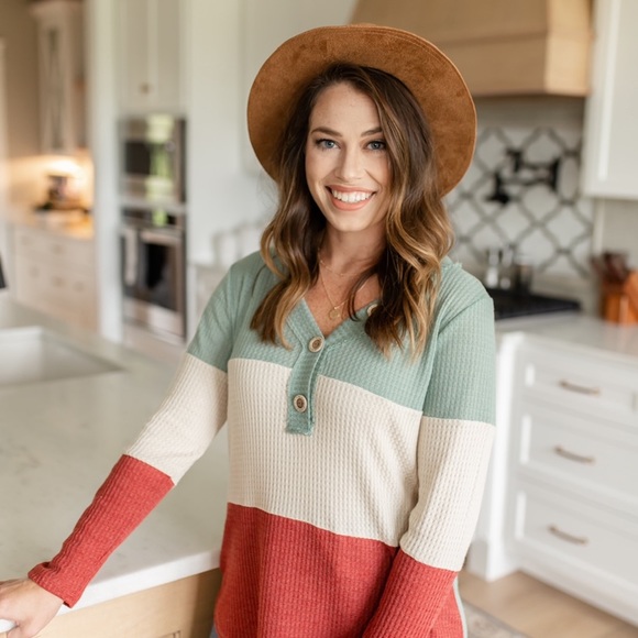 Profile Picture of Haley Franklin (@haley_franklin) on Poshmark