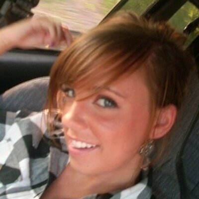 Profile Picture of Amanda Pryde (@lanaamanda) on Twitter