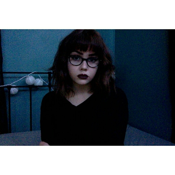 Profile Picture of Emma Tunnell (@saxoscum) on Poshmark