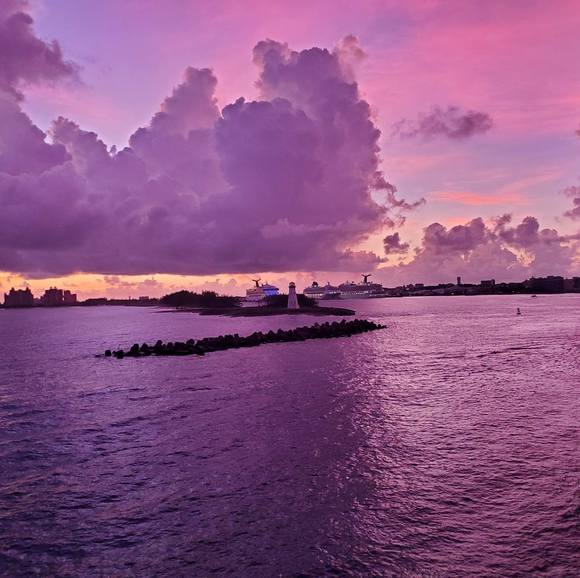 Profile Picture of Kathi Highnote (@khighnote) on Poshmark