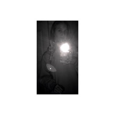 Profile Picture of Caroline (@caroline_crum1) on Twitter