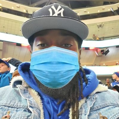 Profile Picture of Duncan Pinderhughes (@DaMilliMan) on Twitter