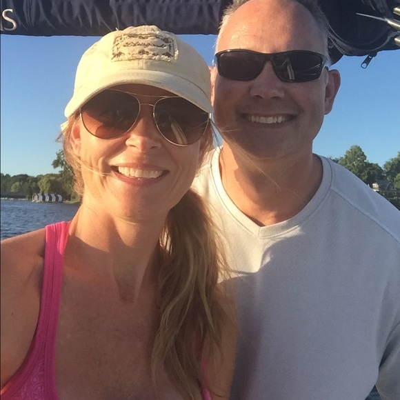 Profile Picture of Stephanie Heinrich (@seareese99) on Poshmark