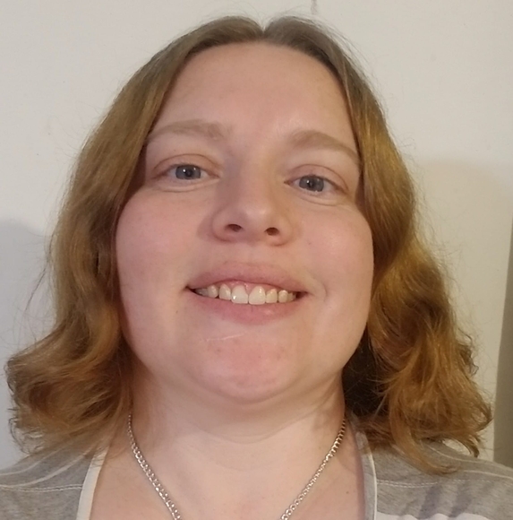 Profile Picture of Christina Gatson (@boxerfan05) on Poshmark