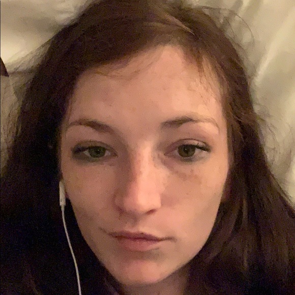 Profile Picture of Jessie Sharp-yerxa (@sharpyerxa) on Poshmark