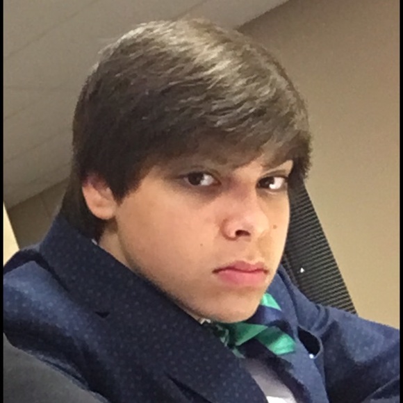 Profile Picture of Howard Bryant (@kbryan02) on Poshmark