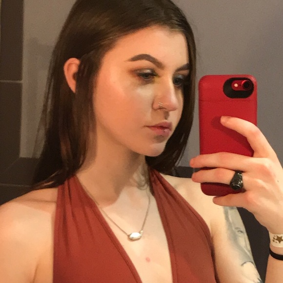 Profile Picture of Cassandra Stewart (@cassandra811) on Poshmark