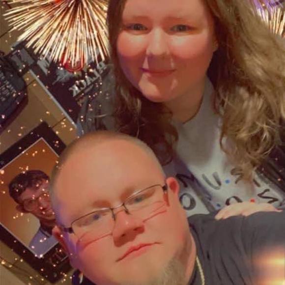 Profile Picture of Ariel Elliott (@aburdine1111) on Poshmark