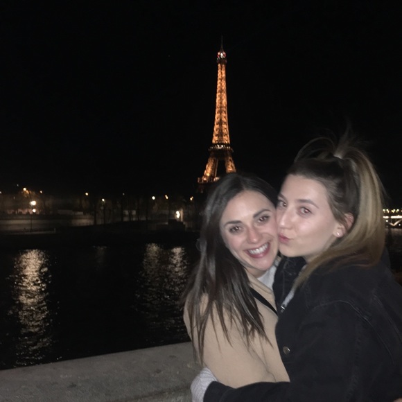 Profile Picture of Giabela Bramer (@giambramer) on Poshmark