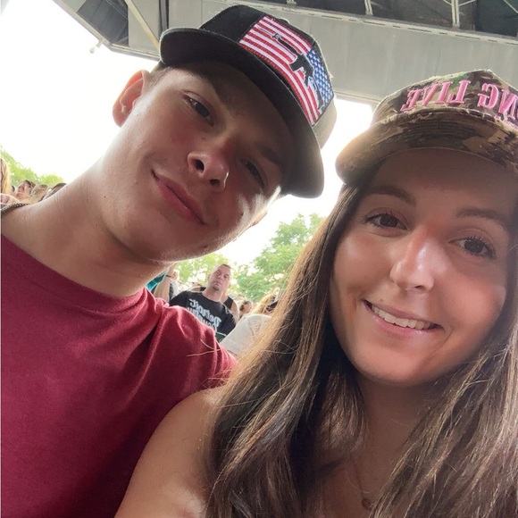 Alexus Casady - Poshmark Profile Picture of Alexus Casady (@acasady143) on Poshmark