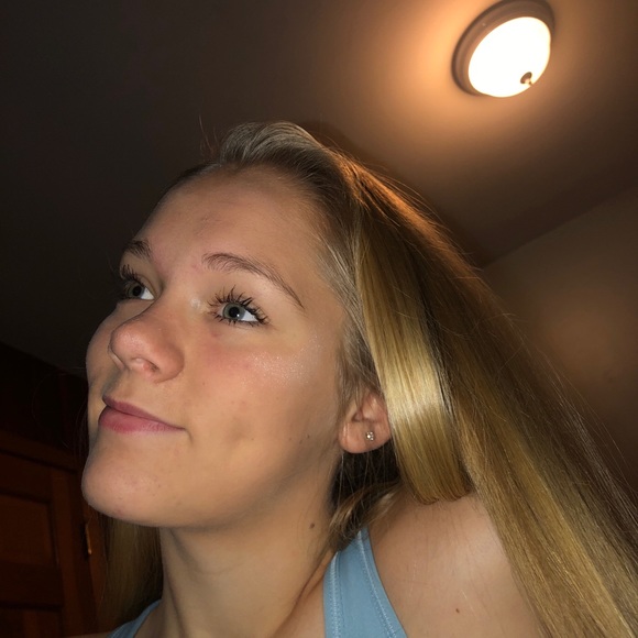 Profile Picture of Aaliyah James (@amjames2021) on Poshmark