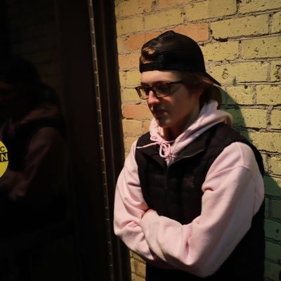 Profile Picture of Alec Abraham (@alvin_13_) on Twitter