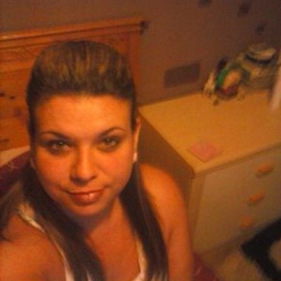 Profile Picture of Tina Pearce (@tinapearce87) on Twitter