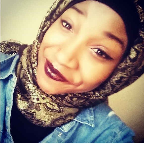 Profile Picture of Gabrielle Hussain (@ghussain7) on Poshmark