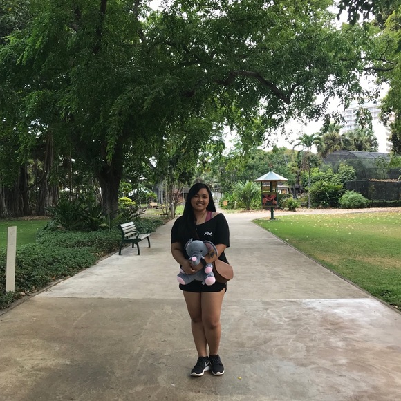 Profile Picture of Marie ann Dalisay (@mdalisay) on Poshmark