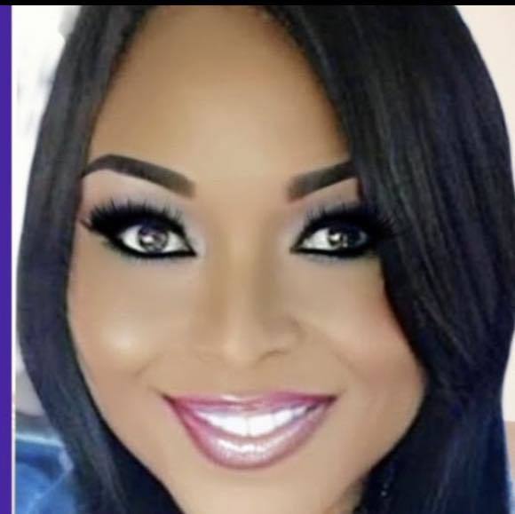 Profile Picture of Adrienne Wright (@chozen725) on Poshmark