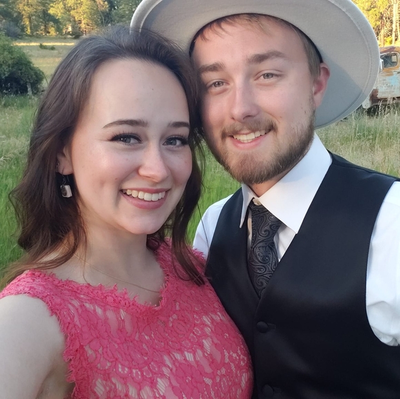 Profile Picture of Melina Palomba (@melinap97) on Poshmark