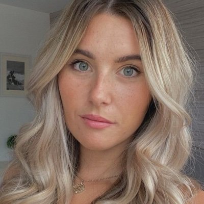 Profile Picture of Bethany Griffin (@bethjgriffin) on Twitter