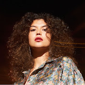 Profile Picture of Karen Harding (@karenharding) on Youtube