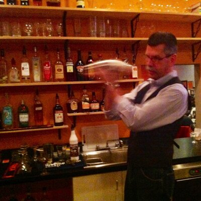 Profile Picture of Jay Olson (@jolson60) on Twitter