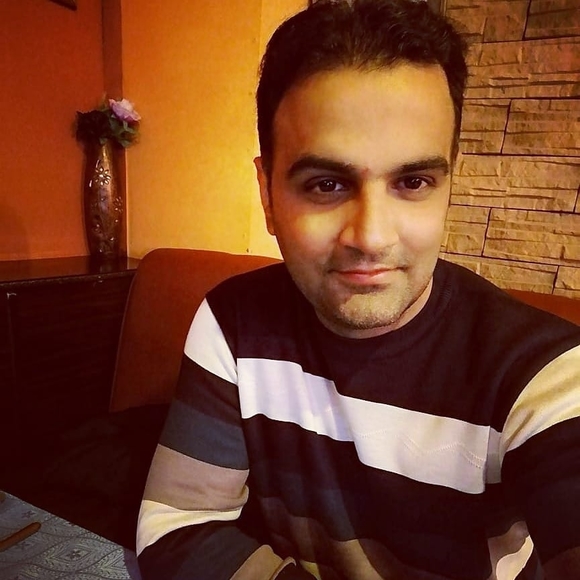 Profile Picture of Sh Ali (@shali) on Poshmark