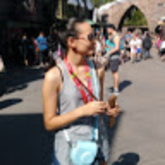 Profile Picture of Macarena Giudici (@macarenagiudici) on Poshmark