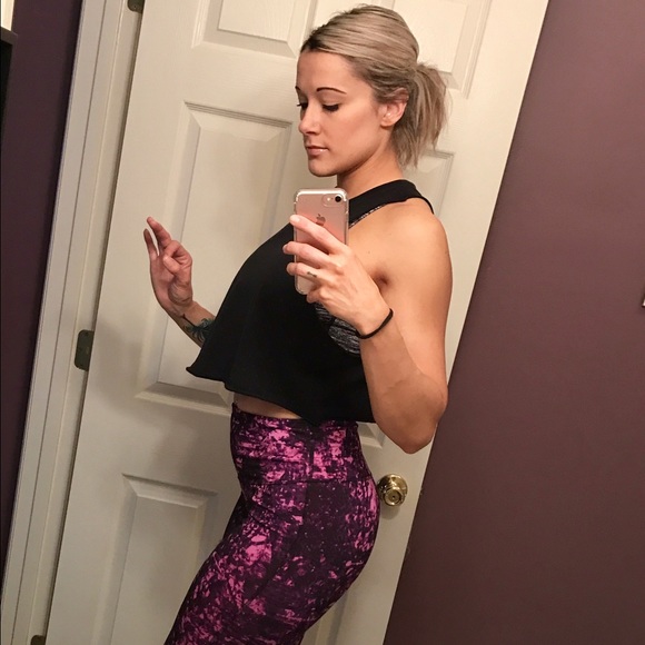 Profile Picture of Lindsay Ray (@lray_001) on Poshmark