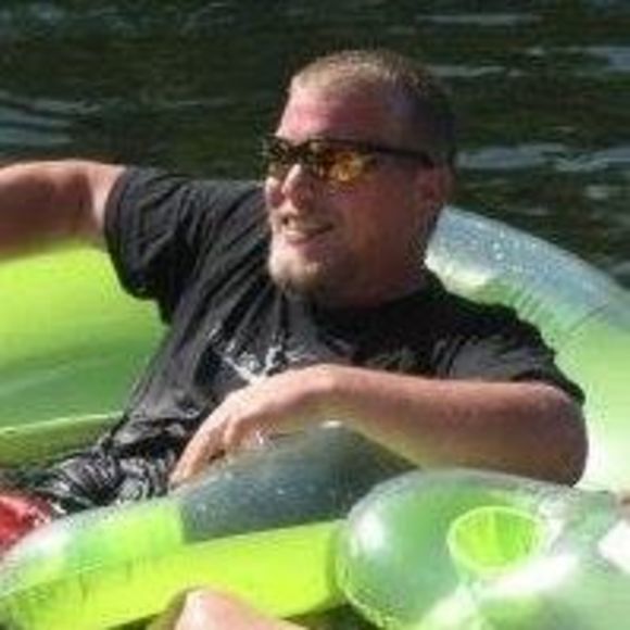 Profile Picture of Gary Hicks (@glhicks) on Poshmark
