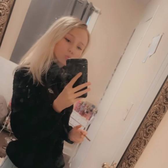 Profile Picture of Skylar Bishop (@skylarbishop) on Poshmark