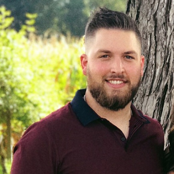 Profile Picture of Luke Bunting (@lbunting14) on Poshmark