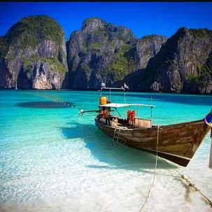 Profile Picture of Dougie Gormley (@DougGoesAbroad) on Twitter