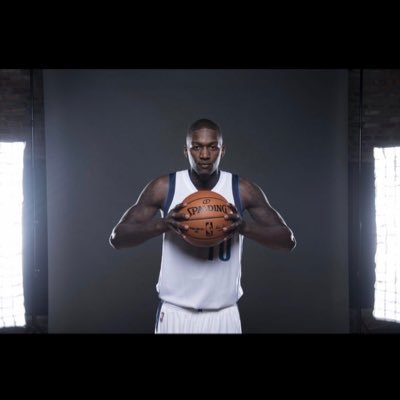 Profile Picture of Dorian Finney-Smith (@doefinney_10) on Twitter