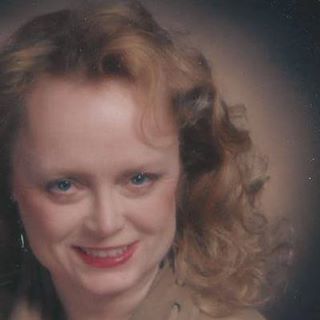 Profile Picture of Ruth Hintze (Ruth Edwards) (@ruth.hintze) on Facebook