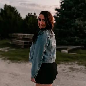 Profile Picture of Megan Fahrforth (@meganfahrforth) on Tiktok