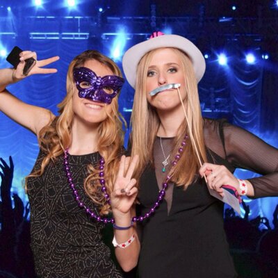 Profile Picture of Abby Zidell (@azidell) on Twitter