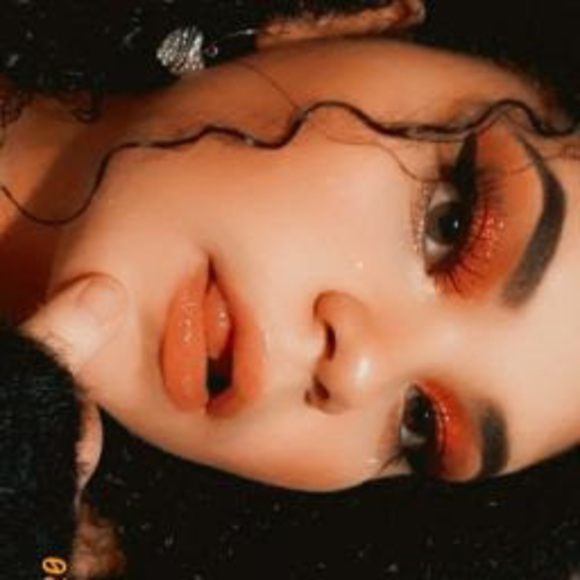 Profile Picture of Jinoury Corchado (@corchadojinoury) on Poshmark