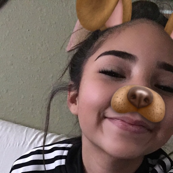 Profile Picture of Naia Casaus (@naiac) on Poshmark