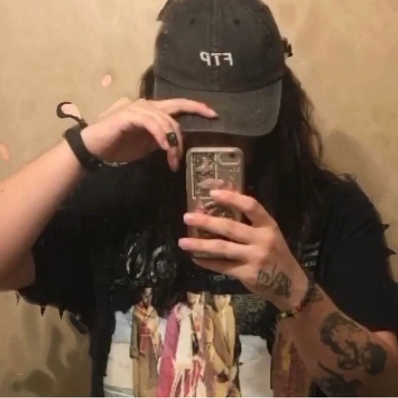 Profile Picture of Scott Castro (@yaboibuckie) on Poshmark