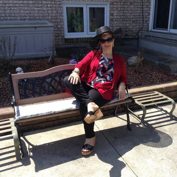 Profile Picture of Giuseppina Ingratta ricci (@gricci29) on Poshmark