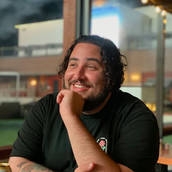 Profile Picture of Kyle Dassow (@kyledassow) on Poshmark