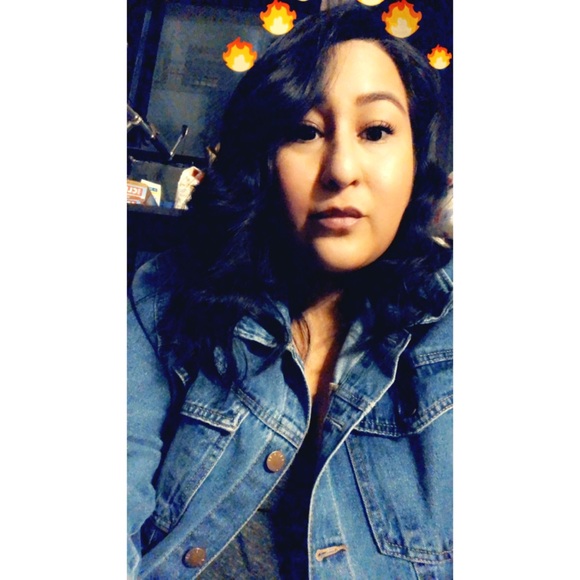 Profile Picture of Rita Batarse (@rbatarse) on Poshmark