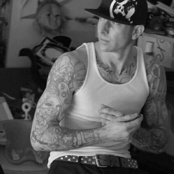 Lance Tanner - Poshmark Profile Picture of Lance Tanner (@lancetanner81) on Poshmark