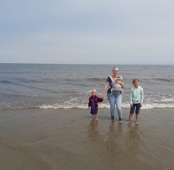 Profile Picture of Dawnajo Thompson (@dawnajothompson) on Poshmark