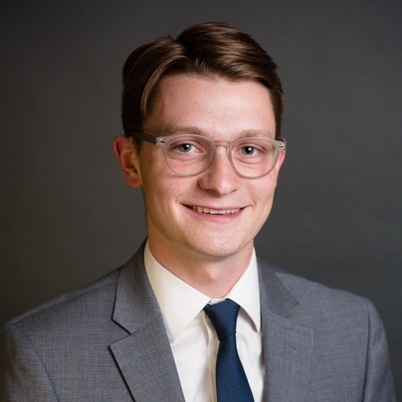 Profile Picture of Alec Cutler (@abcutler) on Poshmark