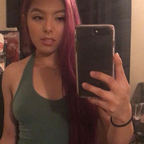 Profile Picture of Bianca Lopez (@biancaaasus) on Poshmark