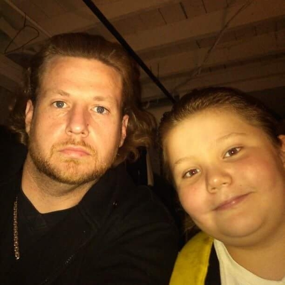 Profile Picture of Jj Young (@doodle0323) on Poshmark