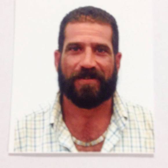 Profile Picture of Robert Arroyo escudero (@robarroyo2014) on Poshmark